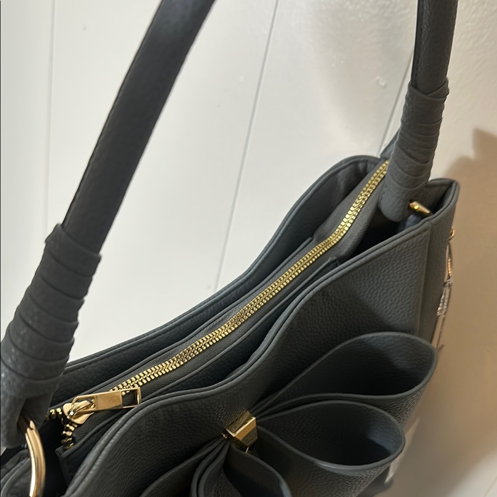 Elegant  Handbag with Bow Accent NWT - Picture 3 of 3